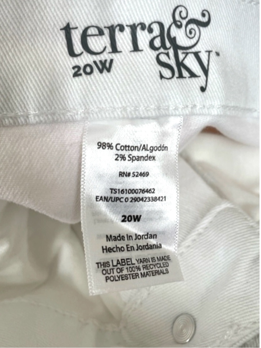 Terra & Sky Pure White Straight Leg Jeans • NWT• 22"Waist, 31"Inseam, 14" Rise - Picture 7 of 7